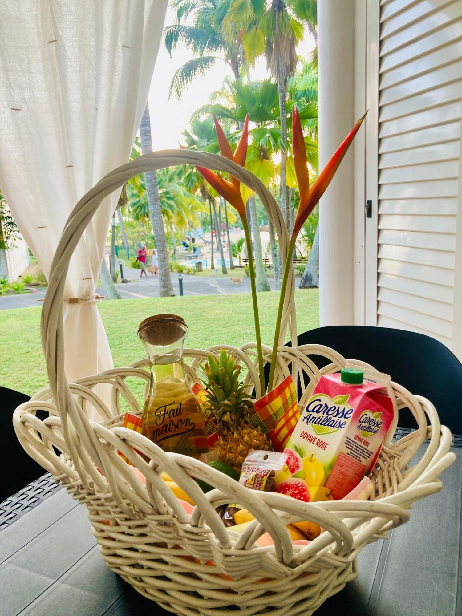 Tikazadaph, Pour Un Sejour De Charme, Romantique & Exotique, 97180 Sainte-Anne Εξωτερικό φωτογραφία