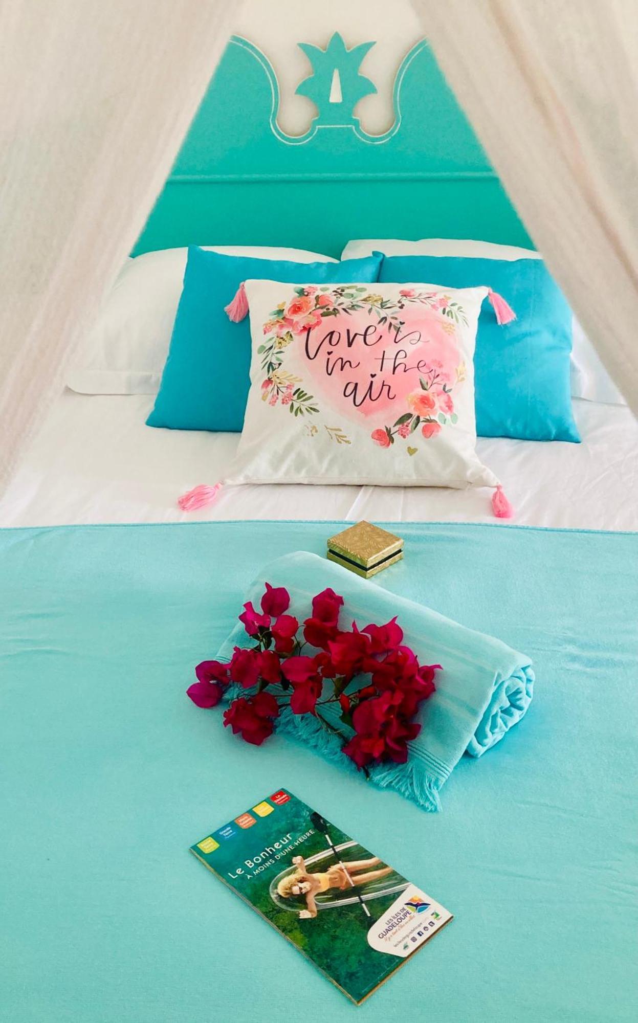 Tikazadaph, Pour Un Sejour De Charme, Romantique & Exotique, 97180 Sainte-Anne Εξωτερικό φωτογραφία
